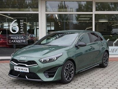Neu Kia Ceed GT-Line 140 PS (102 kW) 2025 Grün Kleinwagen