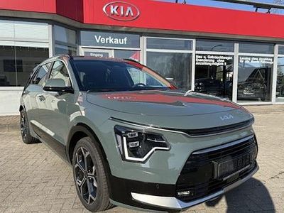 Neu Kia Niro Spirit 183 PS (134 kW) 2025 Grün SUV
