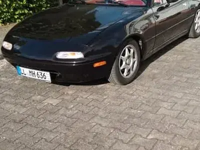 Gebraucht Mazda MX5 116 PS (85 kW) 1993 Schwarz Cabrio