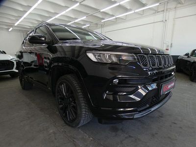 Usado Jeep Compass 241 HP (177 kW) 2021 Preto SUV