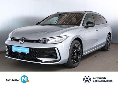 Gebraucht VW Passat R-line 272 PS (200 kW) 2025 Silber Kombi