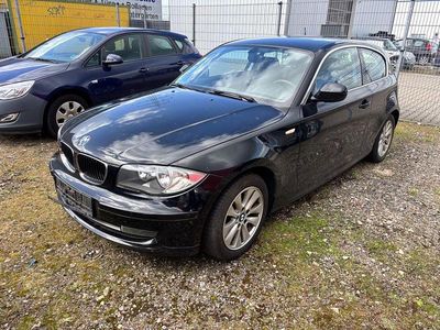 Gebraucht BMW 116 116 PS (85 kW) 2011 Schwarz Kleinwagen