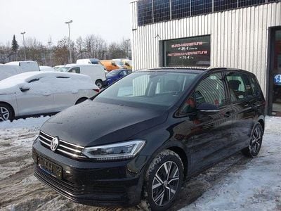 Deep black Gebraucht 2020 VW Touran Comfortline Van / Kleinbus | 23.860 € (Guter Preis)
