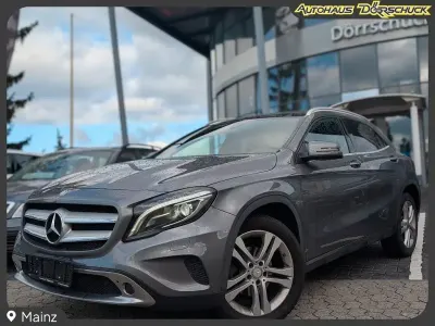 Używany Mercedes GLA220 Urban 177 KM (130 kW) 2016 Szary SUV