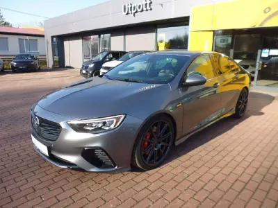 Gebraucht Opel Insignia 209 PS (153 kW) 2020 Licht grau m2 Limousine