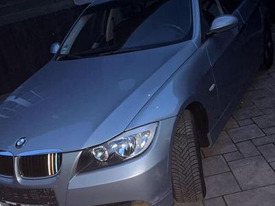 Gebraucht BMW 318 143 PS (105 kW) 2007 Silber Limousine