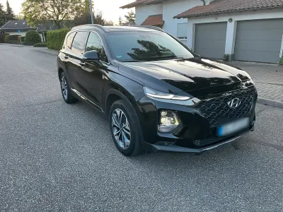 Gebraucht Hyundai Santa Fe Premium 200 PS (147 kW) 2019 Schwarz SUV