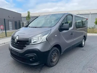 Occasion Renault Trafic Expression 120 ch (88 kW) 2015 Gris Monospace