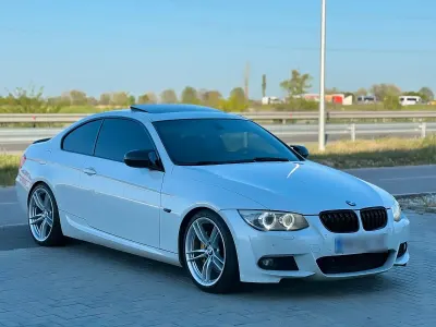 Używany BMW 330 245 KM (180 kW) 2011 Coupe
