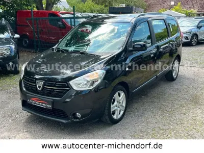 Gebraucht Dacia Lodgy Comfort 102 PS (75 kW) 2022 Schwarz Van / Kleinbus