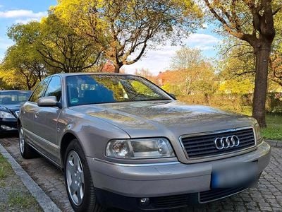 Usado Audi A8 Design 260 HP (191 kW) 2000 Bege Sedan
