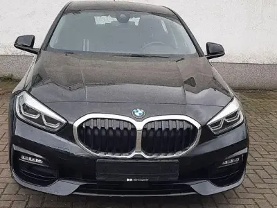 Gebraucht BMW 118 Sport Line 150 PS (110 kW) 2021 Schwarz Kleinwagen