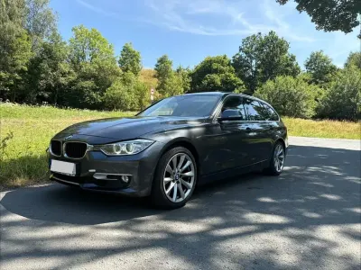 Gebraucht BMW 330 258 PS (189 kW) 2013 Grau Kombi