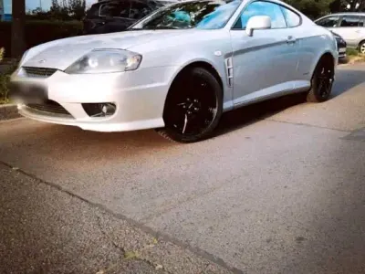Gebraucht Hyundai Coupé 143 PS (105 kW) 2005 Silber Coupé