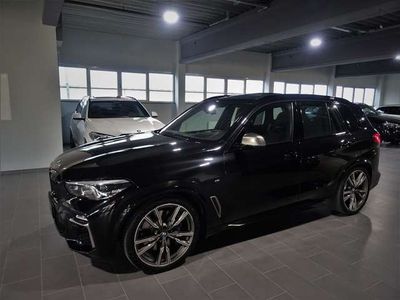 gebraucht BMW X5 M50d JET BLACK ACC PANO AHK LUFTFWRK SITZBLF