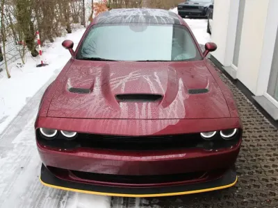 Używany Dodge Challenger 492 KM (361 kW) 2022 Purpurowy Coupe