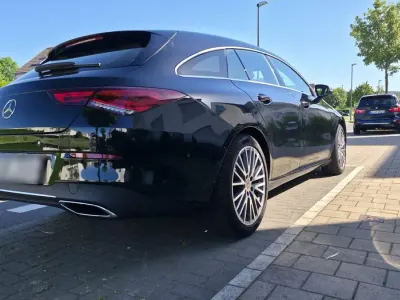 Gebraucht Mercedes CLA180 136 PS (100 kW) 2020 Schwarz Limousine