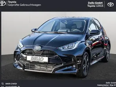 Neu Toyota Yaris Hybrid 116 PS (85 kW) 2026 Schwarz Limousine