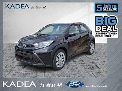 Neu Toyota Aygo Business Edition 72 PS (52 kW) 2025 Juniper blue Kleinwagen