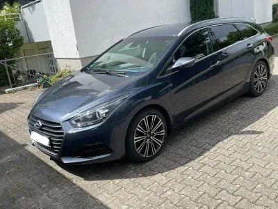 Occasion Hyundai i40 Premium 165 ch (121 kW) 2017 Bleue Break