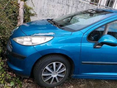 Second-hand Peugeot 207 75 CP (55 kW) 2008 Albastru Hatchback