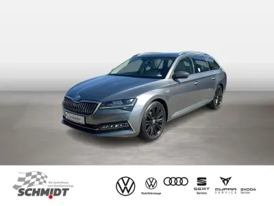 Gebraucht Skoda Superb LAURIN & KLEMENT 200 PS (147 kW) 2023 Grau Kombi