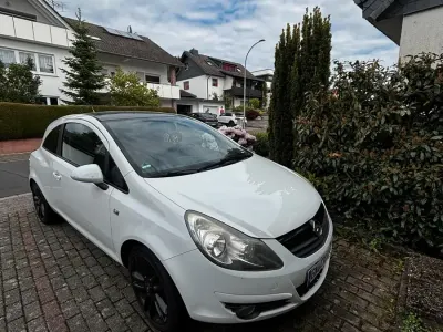 Gebraucht Opel Corsa 90 PS (66 kW) 2009 Weiß Kleinwagen