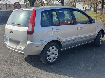 Gebraucht Ford Fusion 68 PS (50 kW) 2009 Silber Kleinwagen