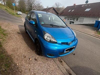 Usata Toyota Aygo 68 CV (50 kW) 2010 Blu Utilitaria