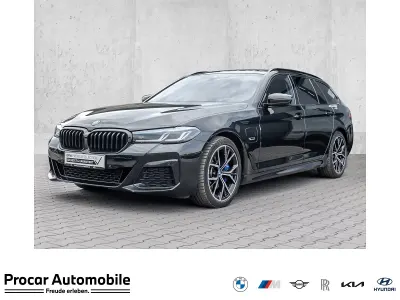 Gebraucht BMW 530e M Sport 184 PS (135 kW) 2022 Schwarz Kombi