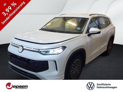 Gebraucht VW Tayron Life 193 PS (141 kW) 2025 Oryxweiß perlmutteffekt SUV