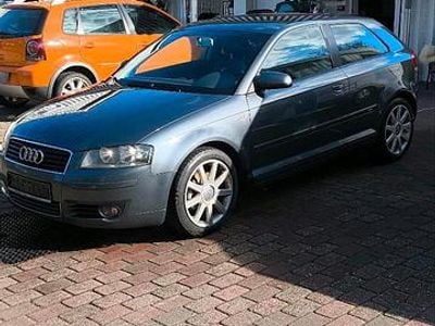 Second-hand Audi A3 S-Line 140 CP (102 kW) 2004 Gri Hatchback