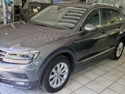 Gebraucht VW Tiguan Highline 179 PS (131 kW) 2018 Grau SUV
