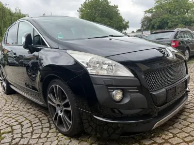 Gebraucht Peugeot 3008 Platinum 163 PS (119 kW) 2011 Lackierung schwarz m Kombi