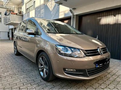 Usata VW Sharan 184 CV (135 kW) 2015 Oro Monovolume