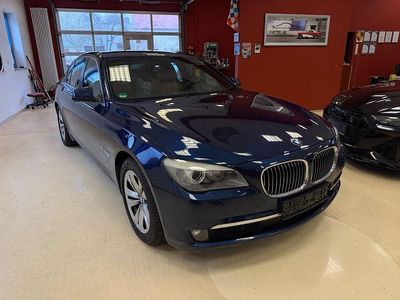 Gebraucht BMW 740 Sport Line 306 PS (225 kW) 2012 Tiefseeblau Limousine