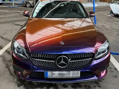 Gebraucht Mercedes C300 245 PS (180 kW) 2019 Blau Limousine
