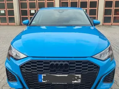 Używany Audi A3 S-Line 204 KM (150 kW) 2021 Niebieski Sedan/Limuzyna