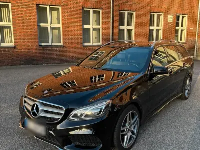 Gebraucht Mercedes E220 AMG 170 PS (125 kW) 2013 Schwarz Kombi
