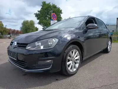 Gebraucht VW Golf VII LOUNGE 150 PS (110 kW) 2015 Schwarz Limousine