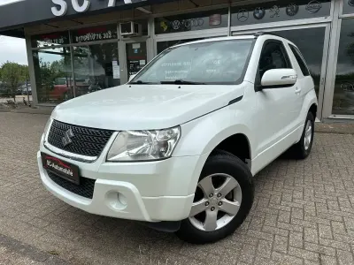 Gebraucht Suzuki Grand Vitara 166 PS (122 kW) 2010 Weiß SUV