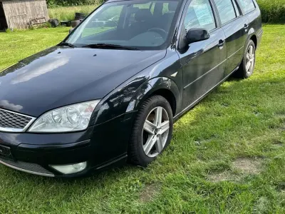 Gebraucht Ford Mondeo 110 PS (80 kW) 2005 Schwarz Kombi