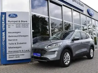 Używany Ford Kuga Titanium 132 KM (97 kW) 2022 Srebrny SUV