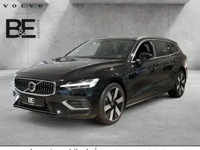 Usata Volvo V60 Core 350 CV (257 kW) 2024 Nero Station wagon