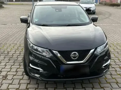 Gebraucht Nissan Qashqai 158 PS (116 kW) 2020 Schwarz SUV