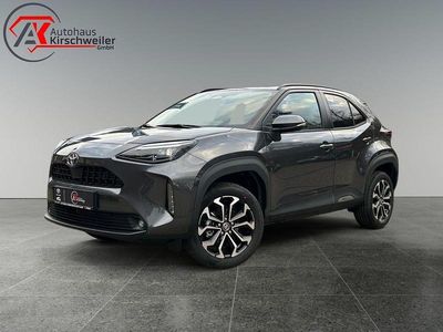 Neu Toyota Yaris Cross 131 PS (96 kW) 2026 Marlingrau metallic SUV