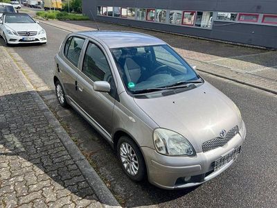 Gebraucht Toyota Yaris 105 PS (77 kW) 2005 Grau Limousine