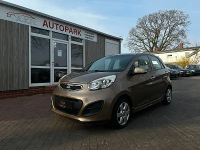 Gebraucht Kia Picanto 86 PS (63 kW) 2013 Cafe mocca met. Kleinwagen