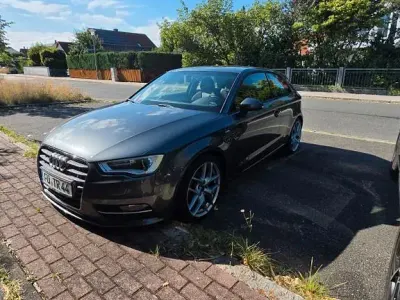 Gebraucht Audi A3 S-Line 150 PS (110 kW) 2015 Grau Limousine