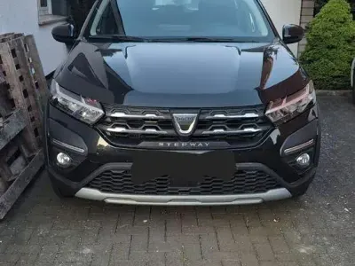 Gebraucht Dacia Sandero Comfort 101 PS (74 kW) 2022 Schwarz Limousine